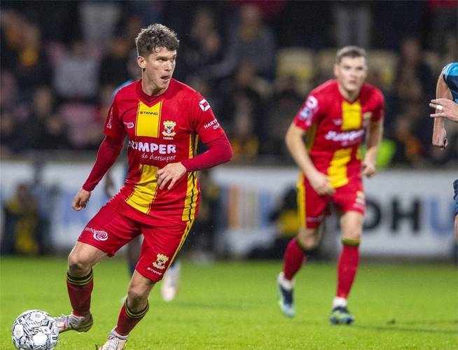 出现传球失 出现传球失