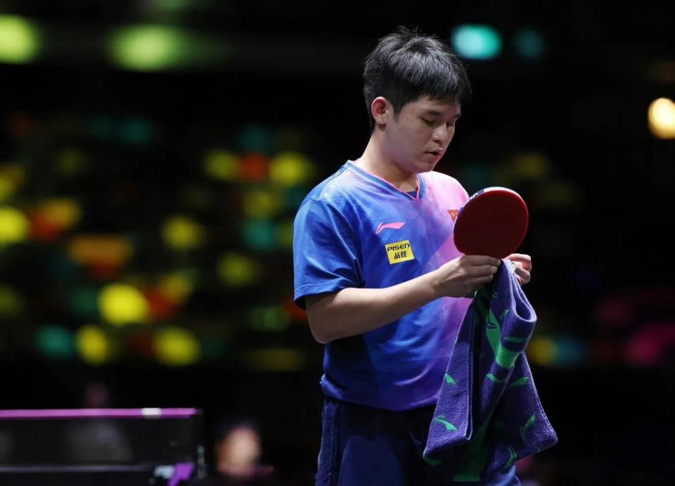 绩控制在晋 绩控制在晋