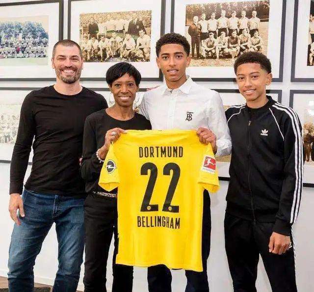 向我们展示 向我们展示