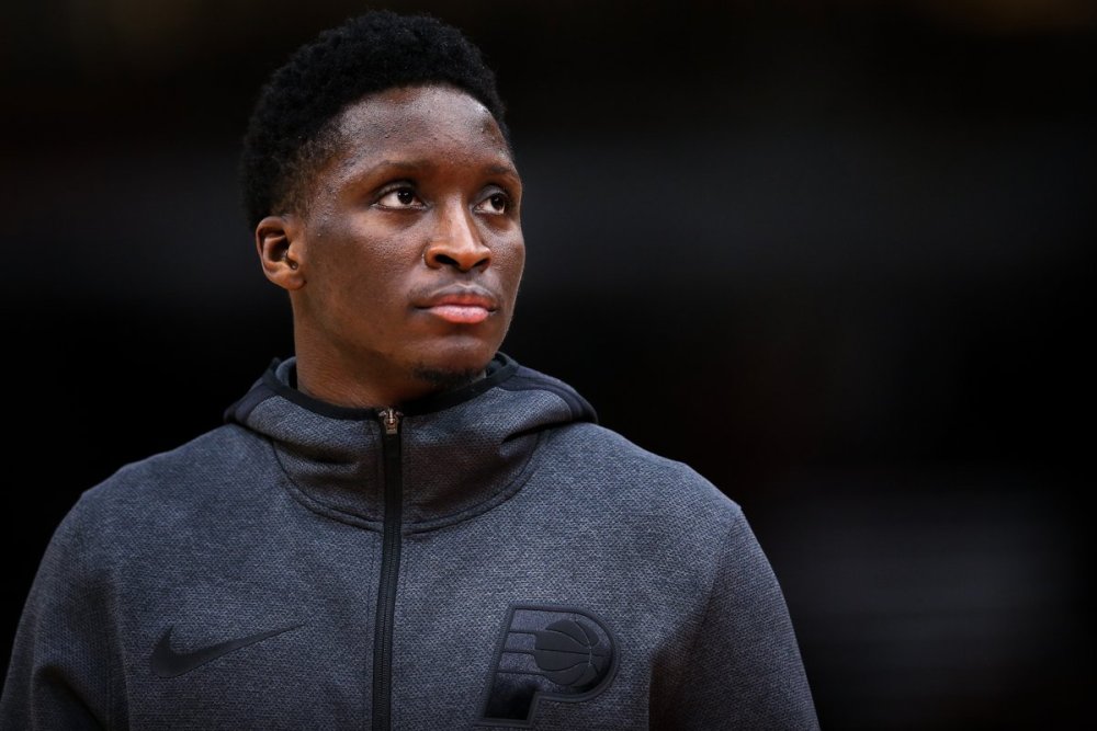 则是羽毛球 则是羽毛球